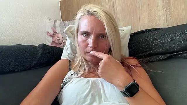 s-te-fan-i Pertunjukan Webcam