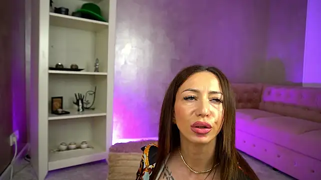 RubyFever's Live XXX Chat