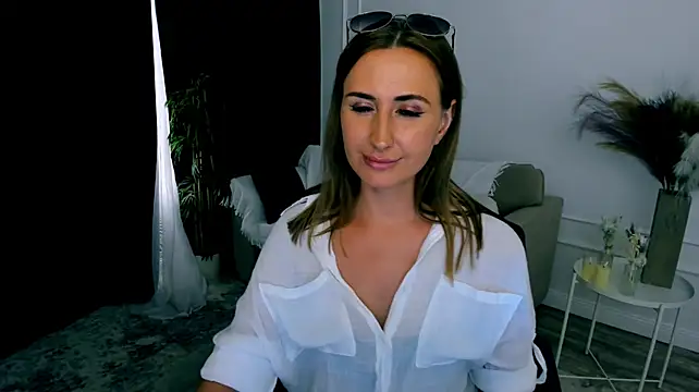 צ'אט XXX בשידור חי של PassionGlow