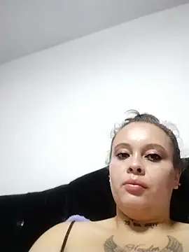 patty_squirt_ Chat XXX in diretta