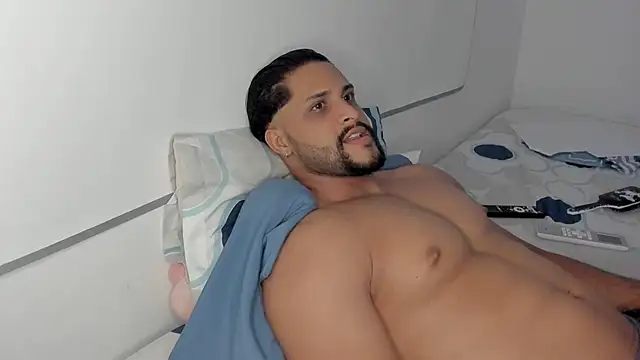 Pier_Simons Live XXX-chat