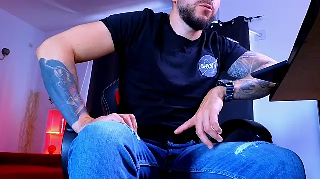 MightyAaron66 Pertunjukan Webcam