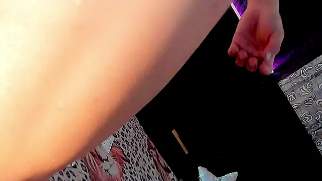 thehotdivas élő XXX-chatje