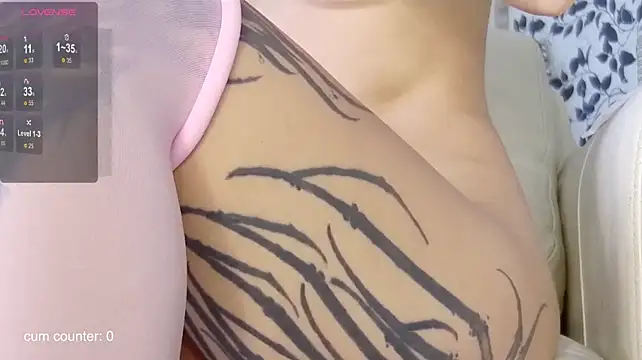 Laurainlove's Live XXX Chat