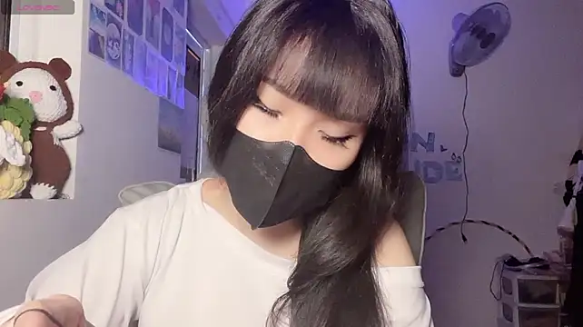 Tieu-May লাইভ XXX চ্যাট