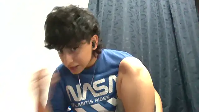 LatinHeatX22 – webcam-show