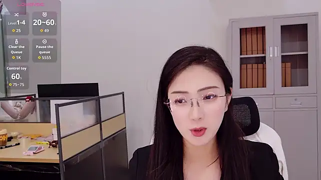 yangyang-777's Webcam Show
