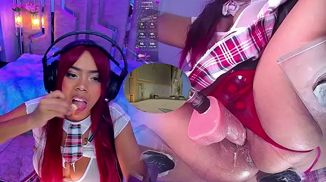 NinaCapelli 即時 XXX 聊天