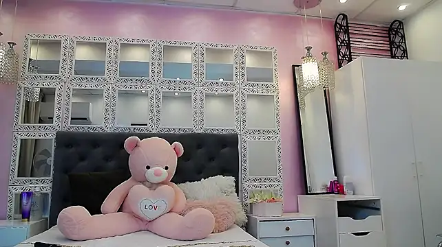 Kalyystra Adlı Modelin Canlı XXX Sohbeti