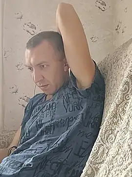 Chatroom XXX en direct de _uncle_Mitya-43_