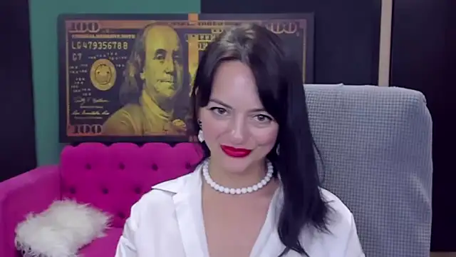 BellaRowan Chat XXX in diretta
