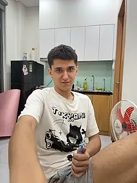 Živý XXX chat Adrian_Coles