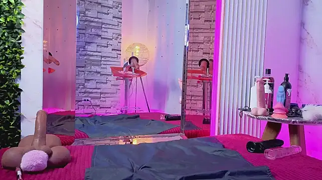 mily_g_ élő XXX-chatje