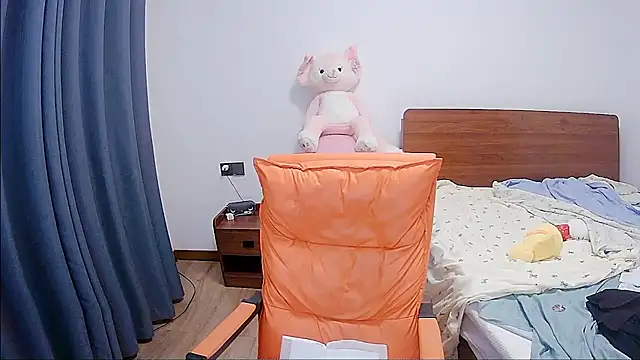 SerafinaLi's Live XXX Chat