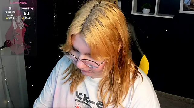 Chat XXX en directo de Alice_Kitagawa