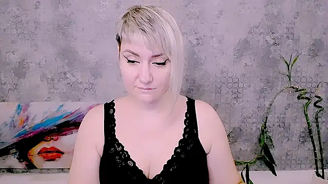 Djullia Live XXX-Chat