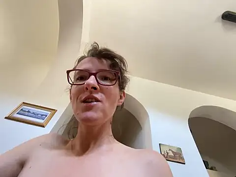 Chat XXX en directo de Hairy_horny_mommy
