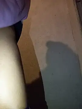 SexyCaramelDude23 网络视讯表演