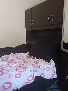 XXX chat uživo modela Thick_Mommie