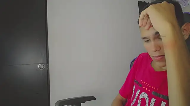 Asher_athlets – Naživo XXX chat