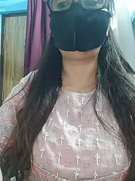 Aishwaryaa_69 即時 XXX 聊天
