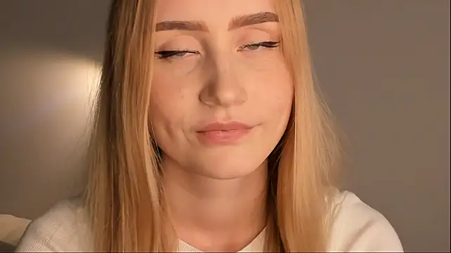 KimikoFolwell live XXX chat