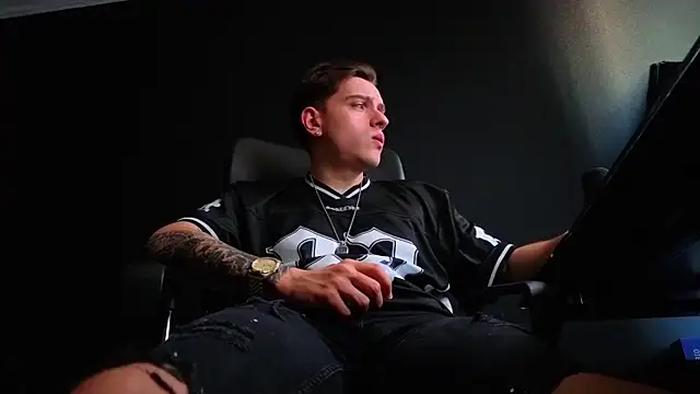 Chat XXX Live FelixStarkk