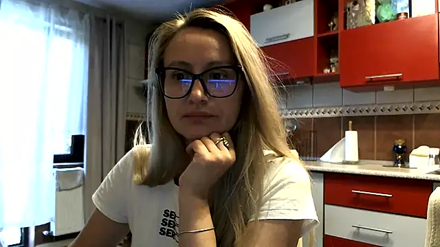 Nataly_Rosy: онлайн-секс-чат