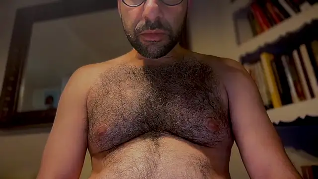 bulldog2069's Live XXX Chat