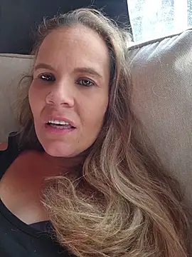JoyceAndFriends – webcam-show