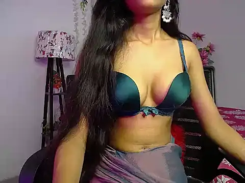 Love_Sundari 即時 XXX 聊天