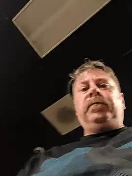 Mic_Oxinner's Webcam Show