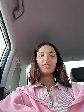 צ'אט XXX בשידור חי של DollyTall
