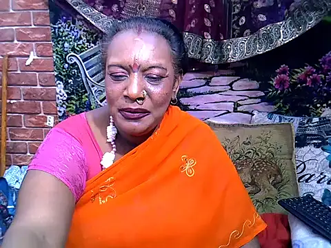 צ'אט XXX בשידור חי של IndianAce1