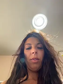 צ'אט XXX בשידור חי של Almmaxxxx