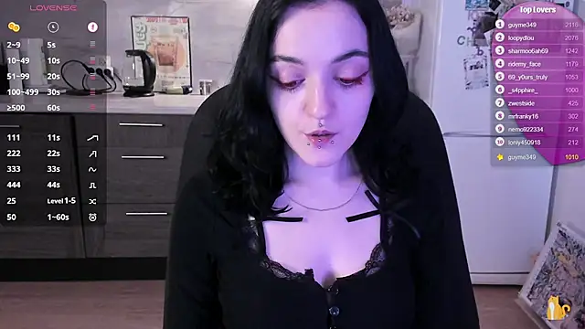 צ'אט XXX בשידור חי של lina__tyaaan