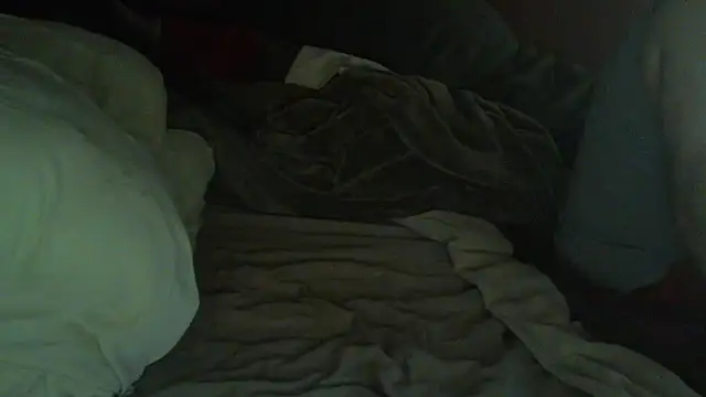 immikew1975 Live XXX Chat