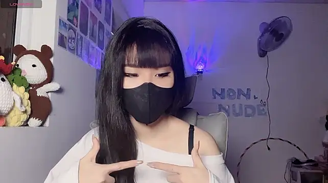 Tieu-May's Live XXX Chat