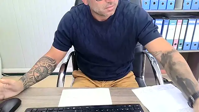 Evasionee – Naživo XXX chat