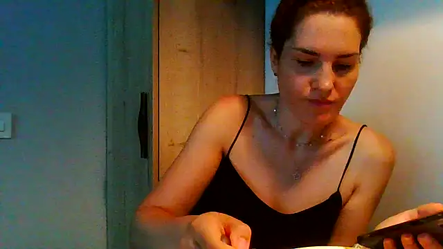 Ms-Lust1- live XXX chat