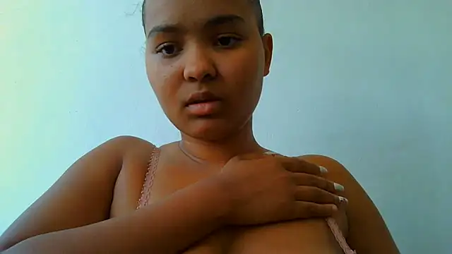XXX chat uživo modela indianaphrodite1