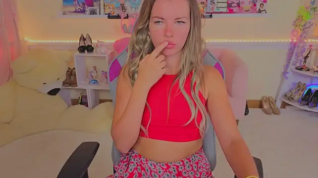 Онлайн чат XXX Real_Tini