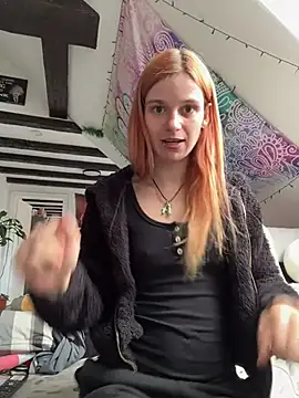 LeylaSquirtyBirty Webcamshow