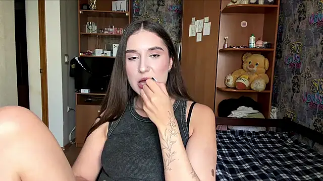 KittyNoSkirty Live XXX-Chat