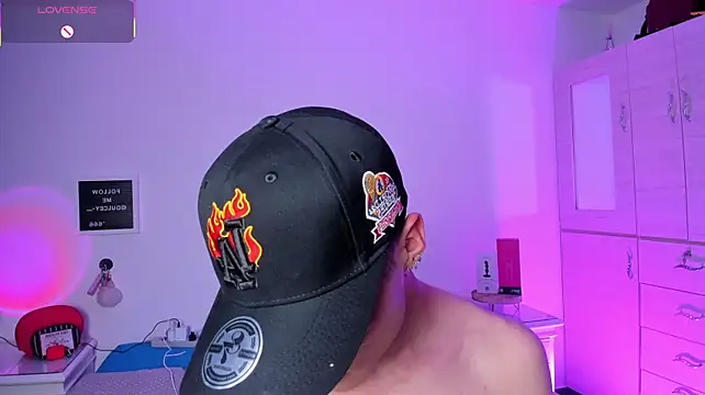 Dulcey- Show in webcam