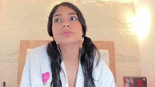 NINAMARTINS live XXX chat