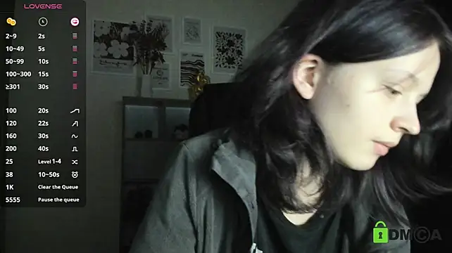 Alina_MillsのライブXXXチャット