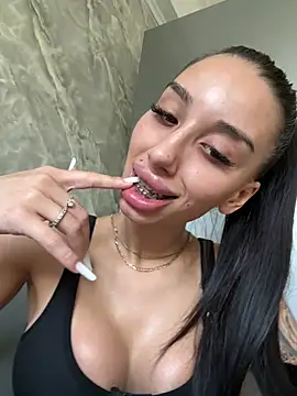 دردشة BlueEyes_BB الجنسية المباشرة
