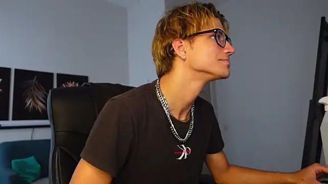 Chatroom XXX en direct de Denis_Wu