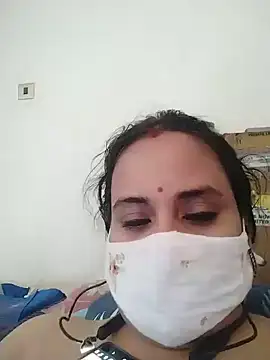 Sheela-Bhabi Chat XXX in diretta